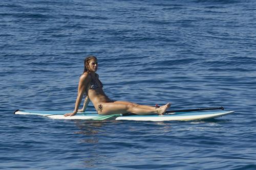 Alex Morgan bikini candids in Hawaii 12/19/12 