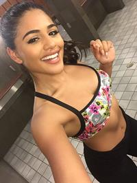 Gabriela Bandy taking a selfie