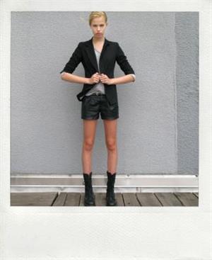 Hailey Clauson Sports Illustrated 2015 in body paint