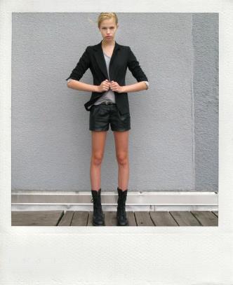 Hailey Clauson Sports Illustrated 2015 in body paint