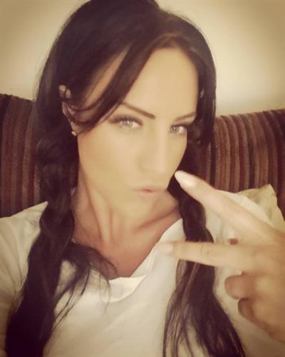 Danielle Mason taking a selfie