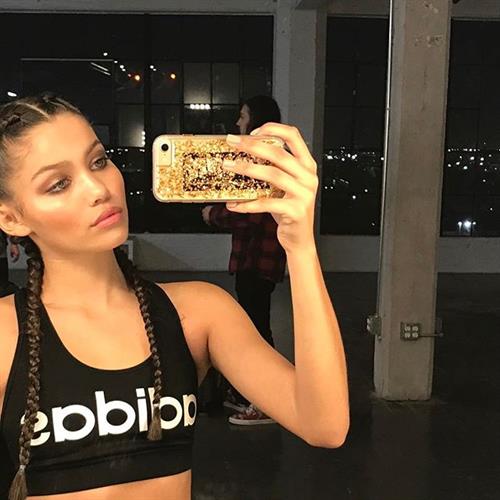 Audreyana Michelle taking a selfie