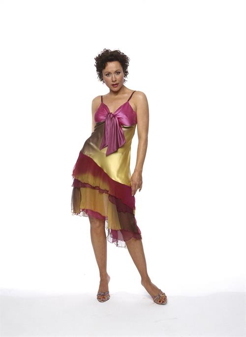 Amanda Mealing Photoshoots  