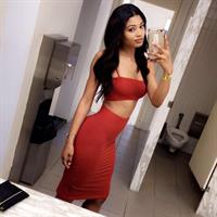 Danielle Herrington taking a selfie