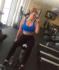 Hunter McGrady taking a selfie
