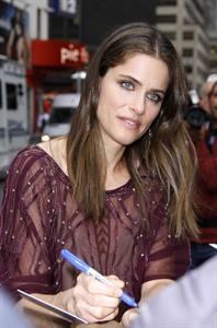 Amanda Peet arriving for David Letterman appearance on March 13, 2012
