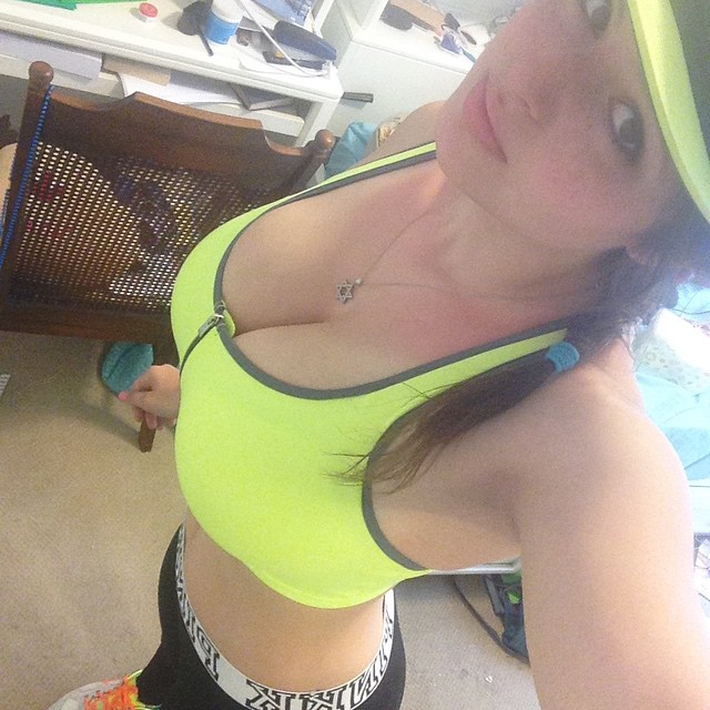 Lizzy Tessler taking a selfie