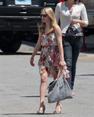 Amanda Seyfried on the set of The Wedding in Stamford on July 28, 2011