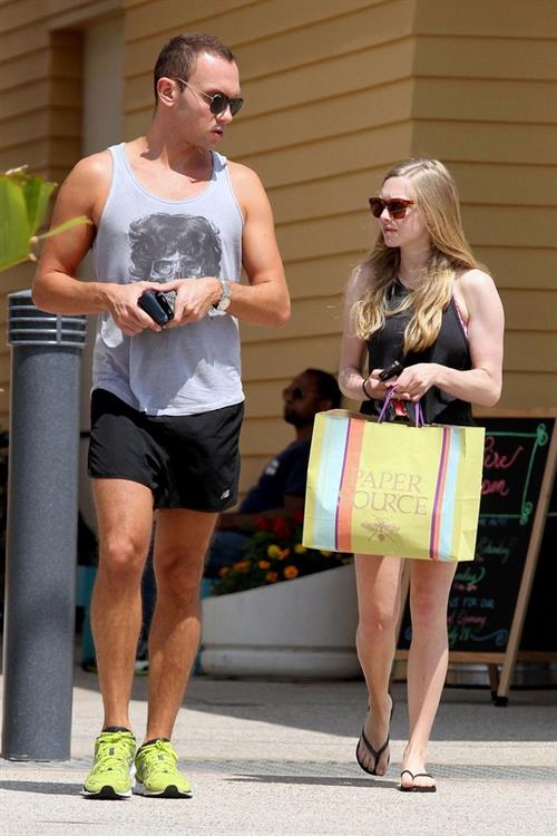 Amanda Seyfried Shopping In Los Angeles June 5, 2012