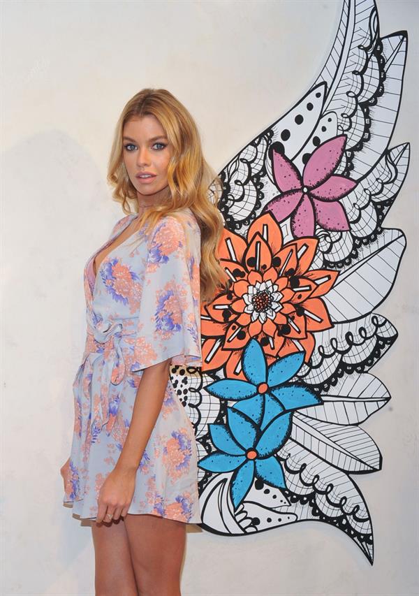 Stella Maxwell Dream Angel Collection