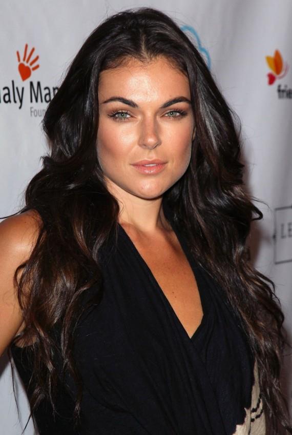 Serinda Swan