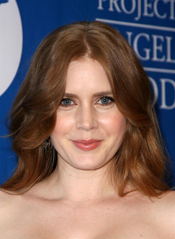 Amy Adams attends Angel Awards 2010 on August 21 in Los Angeles California 