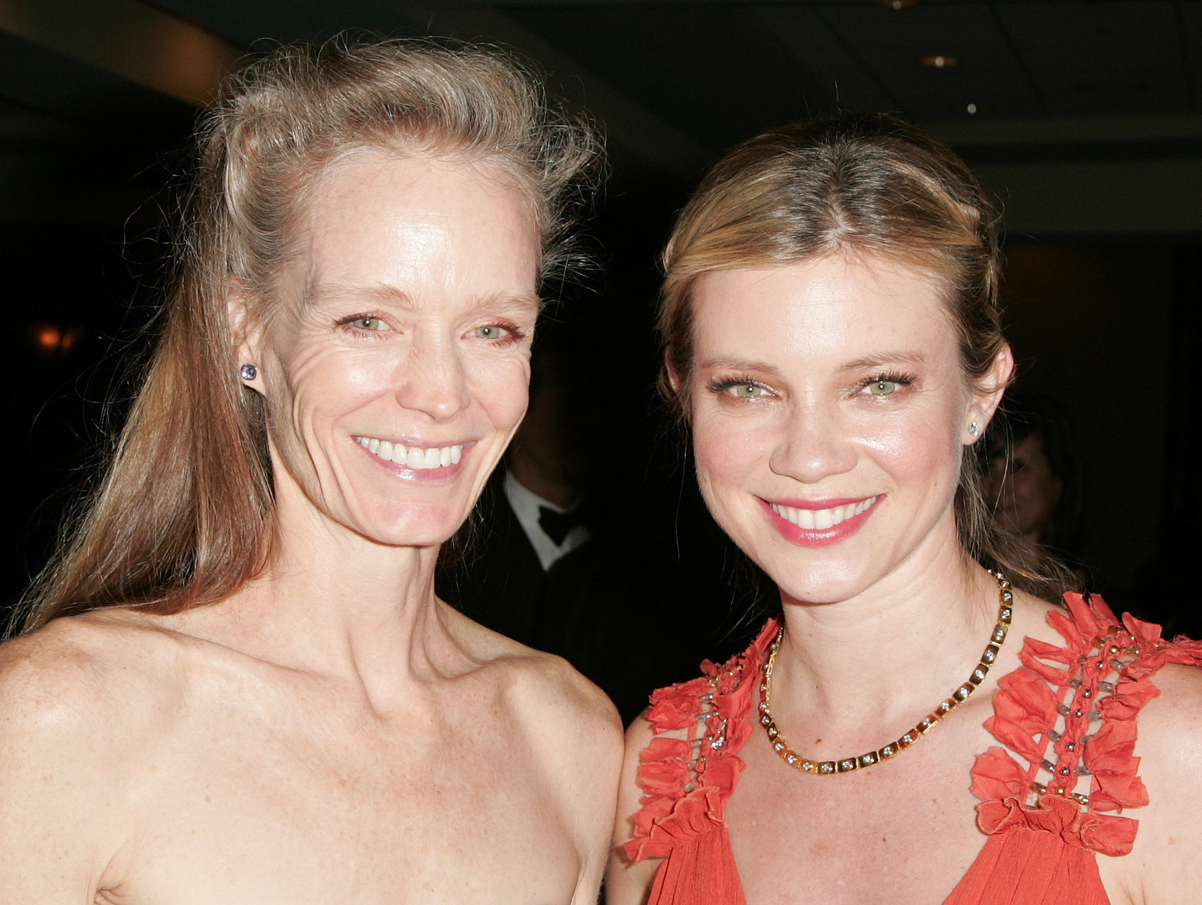 Amy Smart 8th Annual Visual Effects Society VES Awards in Century City February 28, 2010 