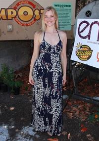 Amy Smart Environmental Media Assoc Organic Garden Lunch in Los Angeles on May 26, 2010 