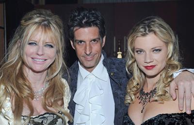 Amy Smart Nothing Hurts Like Love video shoot 