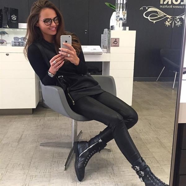 Xenia Deli taking a selfie