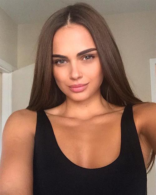 Xenia Deli taking a selfie