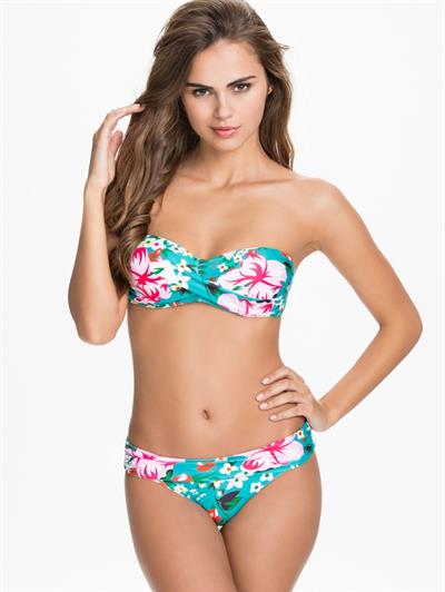 Xenia Deli in a bikini