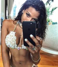 Rosanna Cordoba in a bikini taking a selfie
