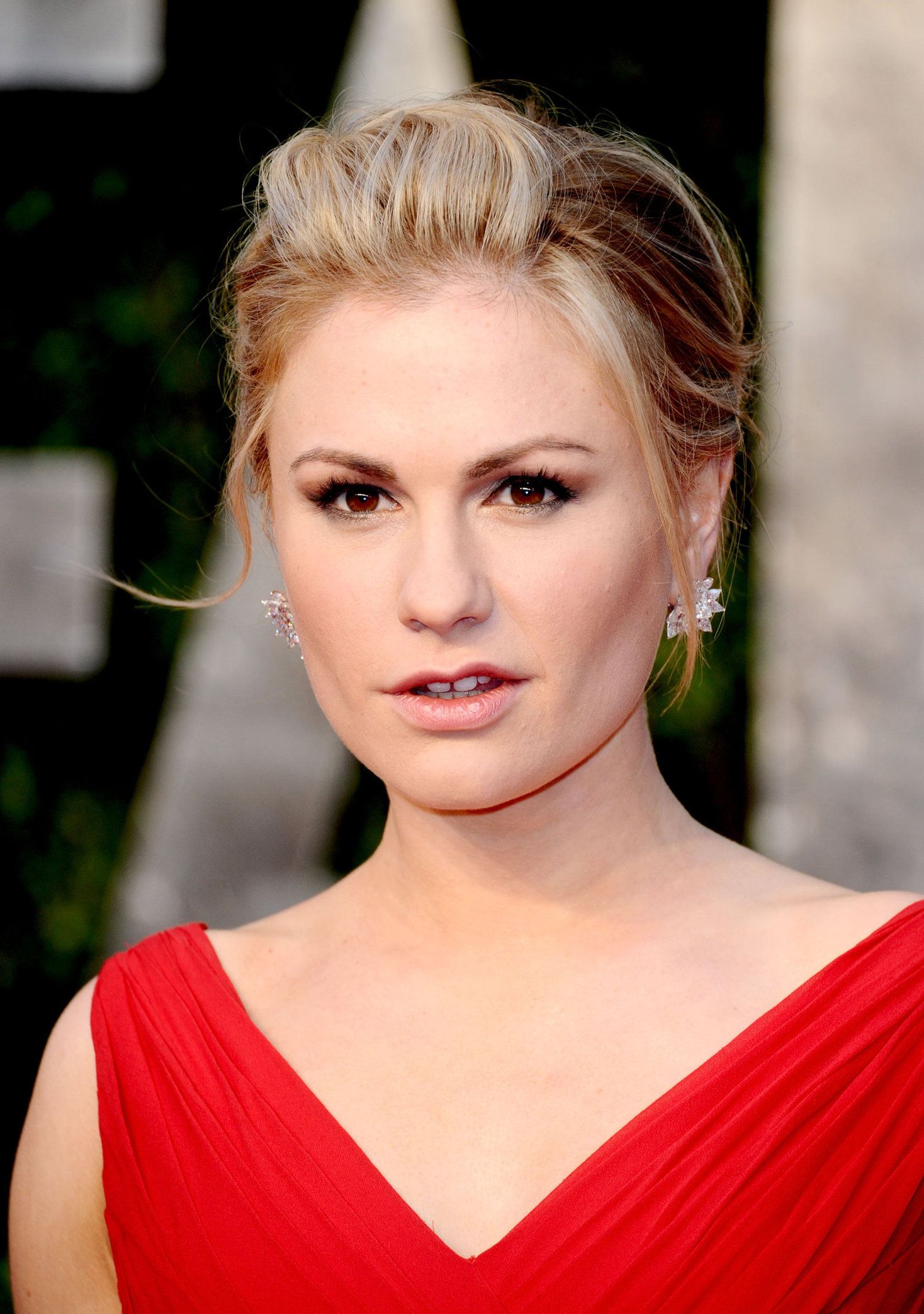 Anna Paquin attending the Vanity Fair Oscar Party in West Hollywood on February 27, 2011