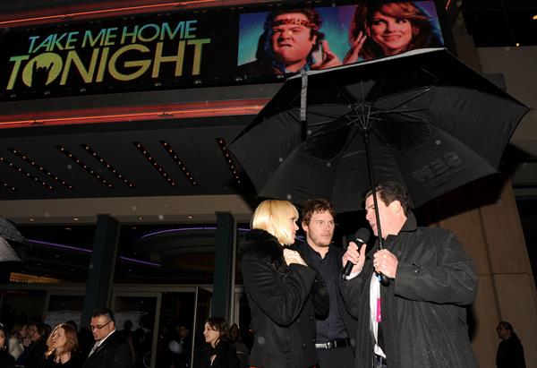 Anna Faris premiere of Take Me Home Tonight in Los Angeles in Los Angeles  2-3-2011 