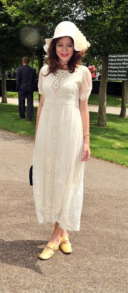Anna Friel - Glorious Goodwood' Races - August 2, 2012