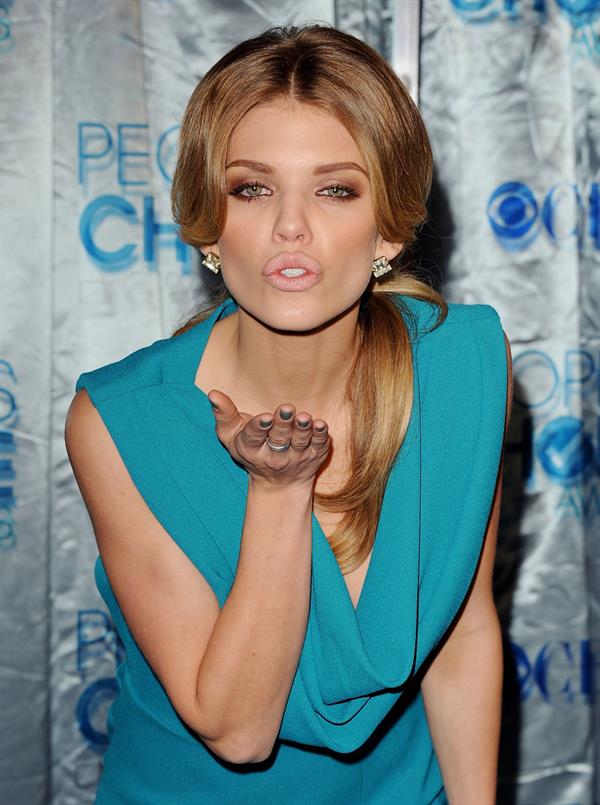 Annalynne McCord Peoples Choice Awards in Los Angeles 5-12-2011 