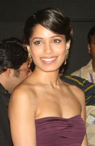 Freida Pinto