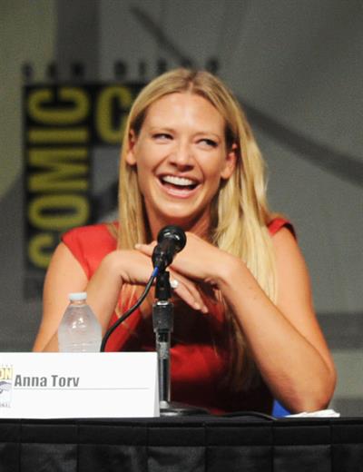 Anna Torv -  Fringe  press room at Comic-Con 2012 in San Diego (July 15, 2012)
