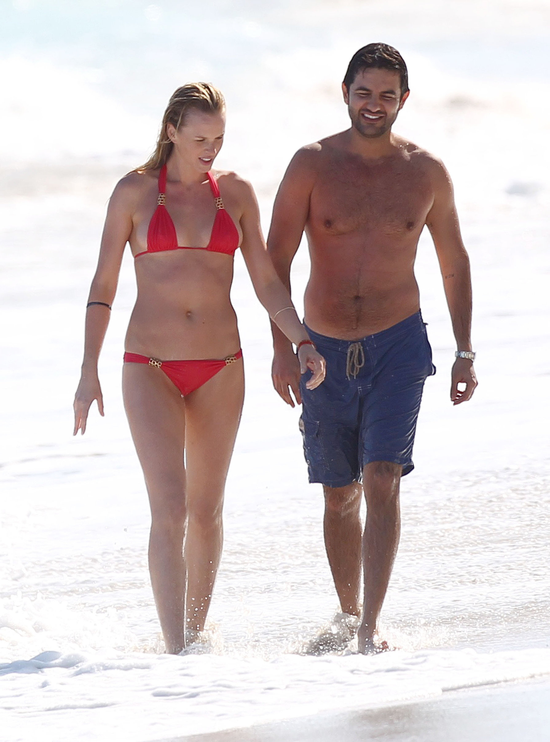 Anne Vyalitsyna bikini candids in Miami 11/22/12 