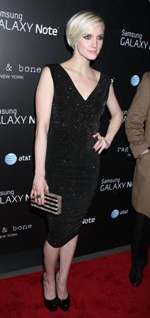 Ashlee Simpson Samsung and AT&T fashion take note studio on February 14, 2012