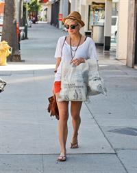 Ashlee Simpson shopping at Urban Outfitters in Los Angeles on September 8, 2011