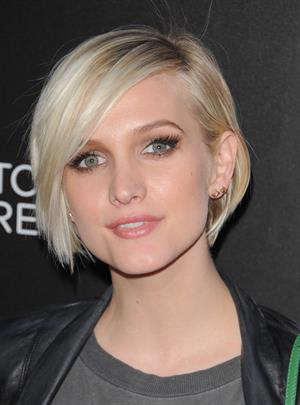 Ashlee Simpson Escape to Total Rewards Event in Hollywood Highland Center in Los Angeles on March 1, 2012