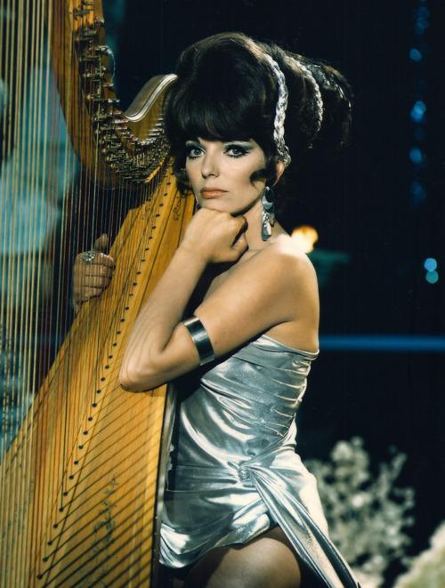 Joan Collins