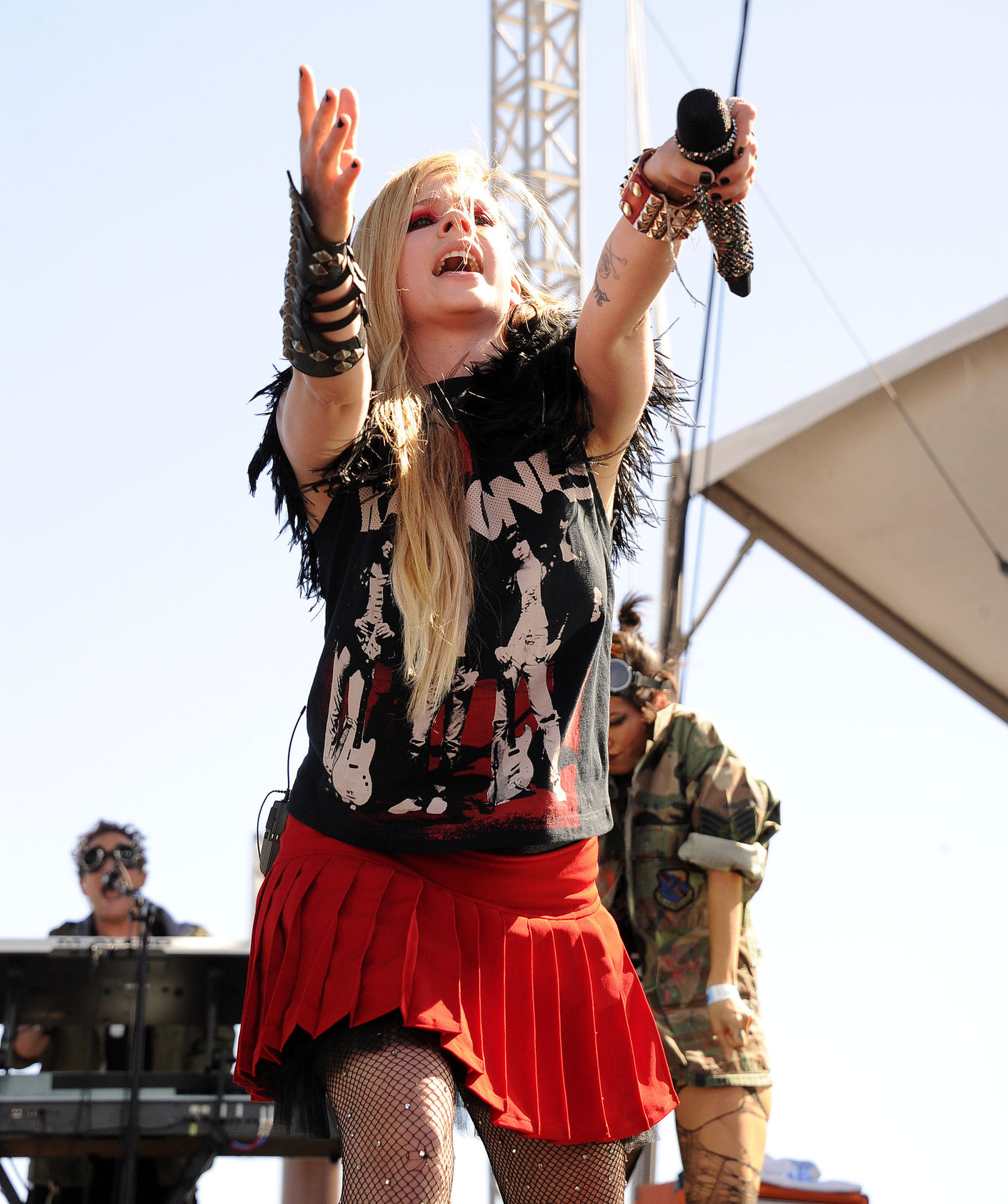 Avril Lavigne – iHeartRadio Music Festival 9/21/13  