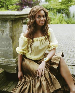 Beyonce Knowles - Lorenzo Agius Photoshoot 2005 