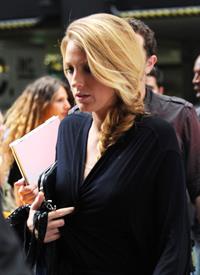 Blake Lively - On set of Gossip Girl - August 21,2012