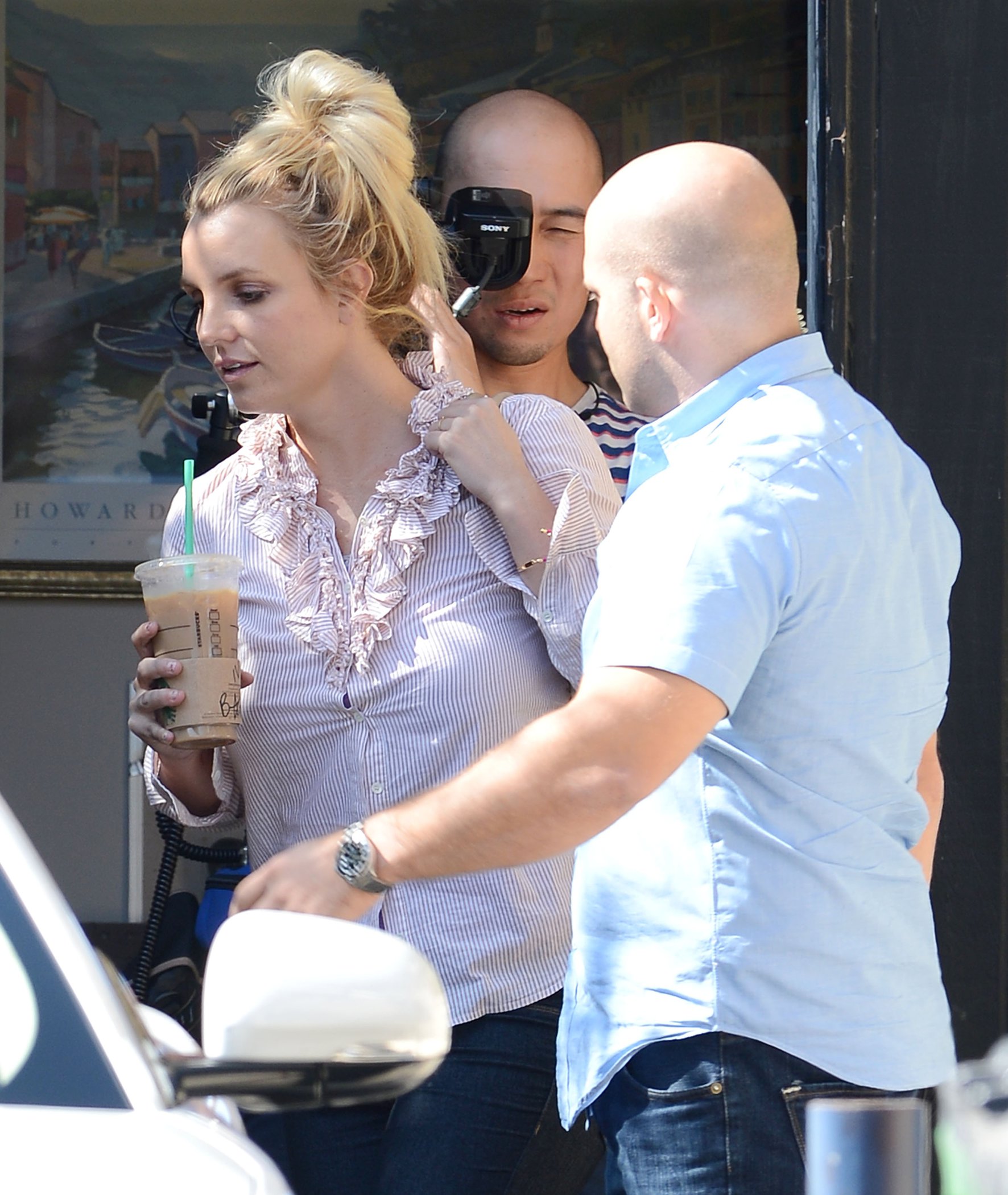 Britney Spears leaving dance studio in Sherman Oaks, on October 24, 2013