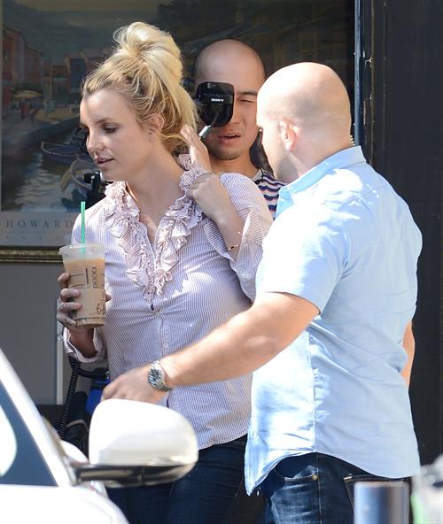 Britney Spears leaving dance studio in Sherman Oaks, on October 24, 2013