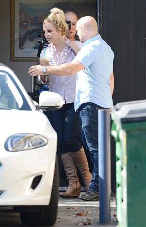 Britney Spears leaving dance studio in Sherman Oaks, on October 24, 2013