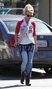 Britney Spears at a fast food restaurant in Calabasas 11/10/12 