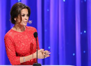 Brooke Burke-Charvet Operation Smile's 2013 Smile Gala -- Beverly Hills, Sep. 27, 2013 