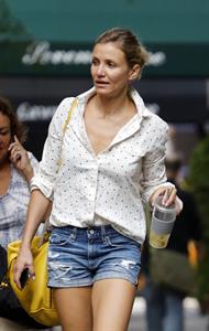Cameron Diaz - Out And About in NYC 02.08.12