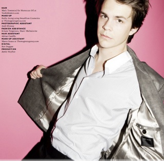Johnny Simmons