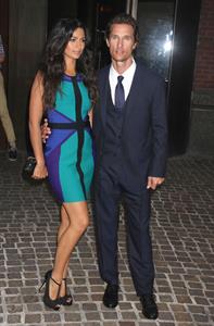 Camilla Alves pregnant in New York