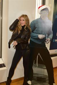 Carmen Electra Enters the Sirius M Studios in New York 05.12.12 