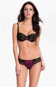 Mayra Suárez in lingerie