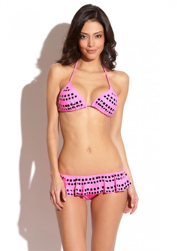 Mayra Suárez in a bikini