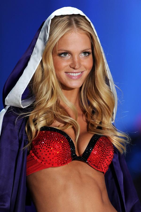 Erin Heatherton in lingerie