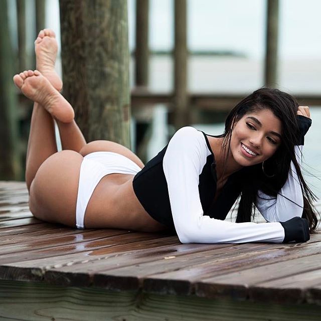 Yovanna Ventura Pictures Images